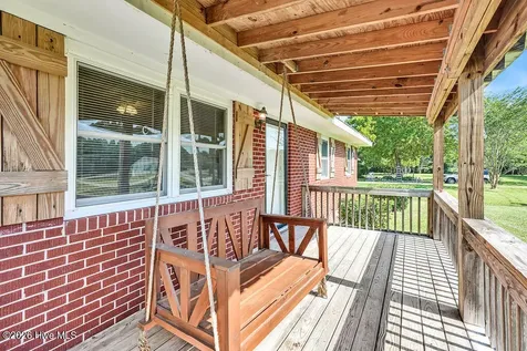 1677 Us Highway 117 Burgaw NC 28425