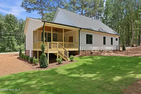 1320 S Mcneill Street Carthage NC 28327