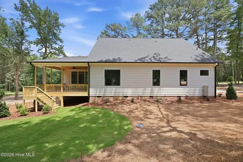 1320 S Mcneill Street Carthage NC 28327