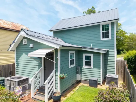 132 E Albemarle Street Edenton NC 27932