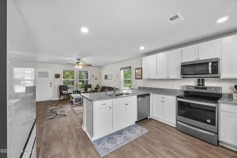 1732 Whispering Pine Street SW Ocean Isle Beach NC 28469