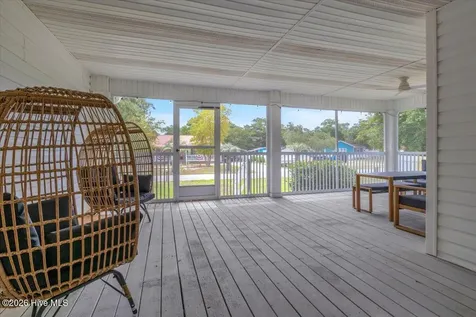 221 NE 60th Street Oak Island NC 28465
