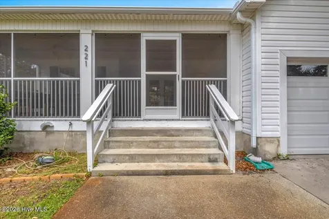 221 NE 60th Street Oak Island NC 28465