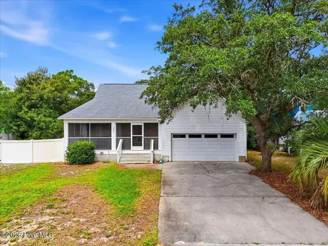 221 NE 60th Street Oak Island NC 28465