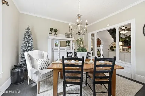 105 E Hargett Street Richlands NC 28574
