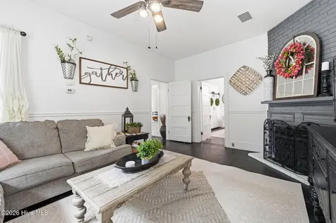 105 E Hargett Street Richlands NC 28574