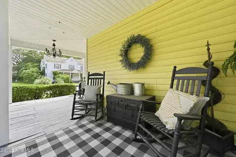 105 E Hargett Street Richlands NC 28574