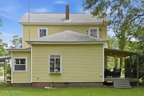 105 E Hargett Street Richlands NC 28574