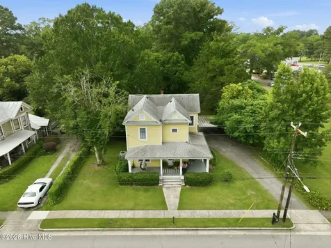 105 E Hargett Street Richlands NC 28574