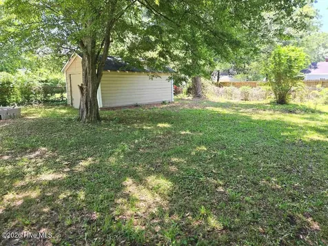 207 Sherwood Road Jacksonville NC 28540