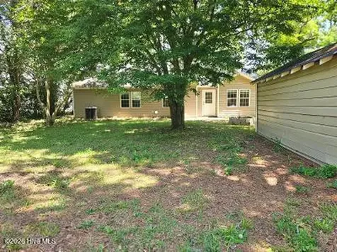 207 Sherwood Road Jacksonville NC 28540