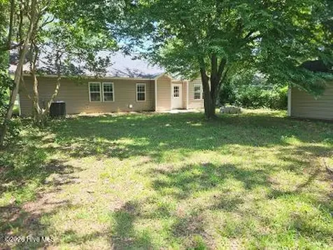 207 Sherwood Road Jacksonville NC 28540
