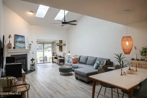 5932 Chester Street Wilmington NC 28405