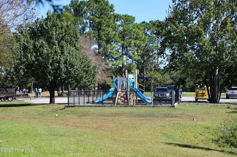 5932 Chester Street Wilmington NC 28405