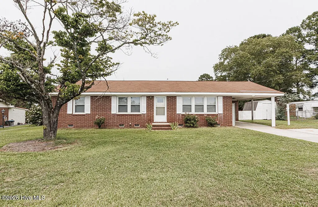 5233 Sharon Acres Road Elm City NC 27822