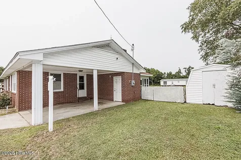 5233 Sharon Acres Road Elm City NC 27822