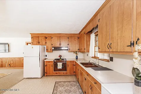 5233 Sharon Acres Road Elm City NC 27822