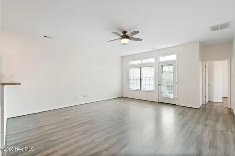1009 Avenshire Circle Wilmington NC 28412