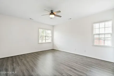 1009 Avenshire Circle Wilmington NC 28412