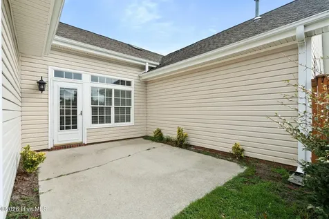 1009 Avenshire Circle Wilmington NC 28412