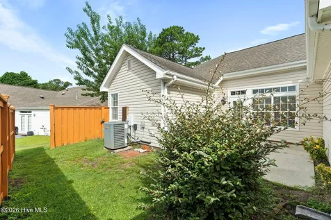 1009 Avenshire Circle Wilmington NC 28412