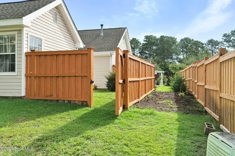 1009 Avenshire Circle Wilmington NC 28412