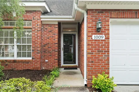 1009 Avenshire Circle Wilmington NC 28412