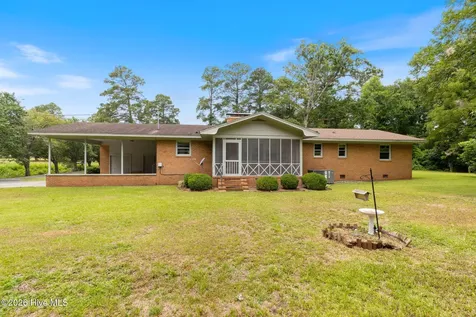 312 N Mitchell Ford Road Clarkton NC 28433