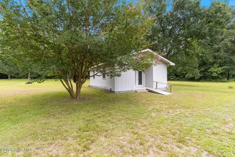 312 N Mitchell Ford Road Clarkton NC 28433