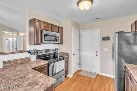 511 New Hanover Trail Jacksonville NC 28546