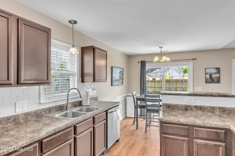 511 New Hanover Trail Jacksonville NC 28546