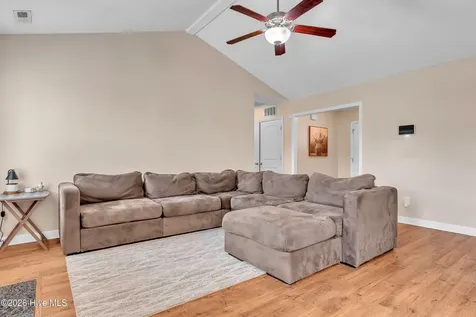 511 New Hanover Trail Jacksonville NC 28546
