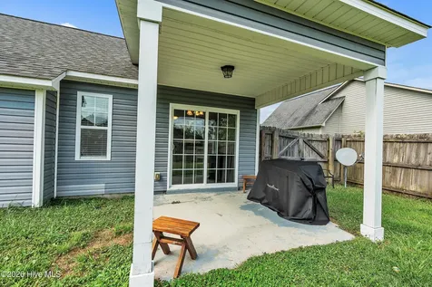 511 New Hanover Trail Jacksonville NC 28546