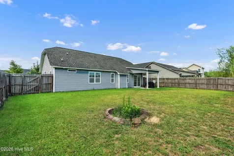 511 New Hanover Trail Jacksonville NC 28546