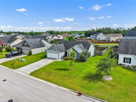511 New Hanover Trail Jacksonville NC 28546