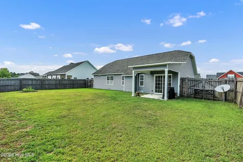511 New Hanover Trail Jacksonville NC 28546
