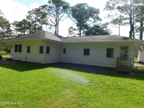 438 Pigott Road Gloucester NC 28528