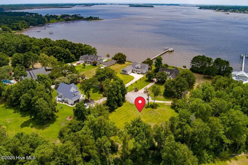 150 Azalea Court Swansboro NC 28584