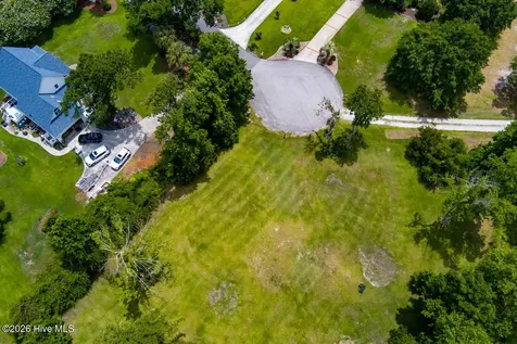 150 Azalea Court Swansboro NC 28584