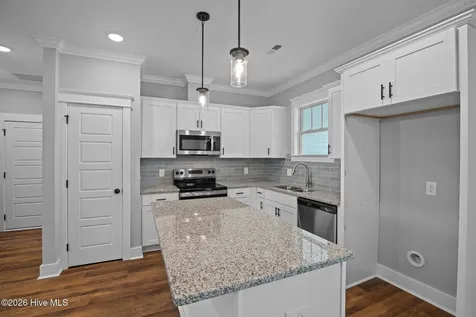 831 Cleo Road Winterville NC 28590