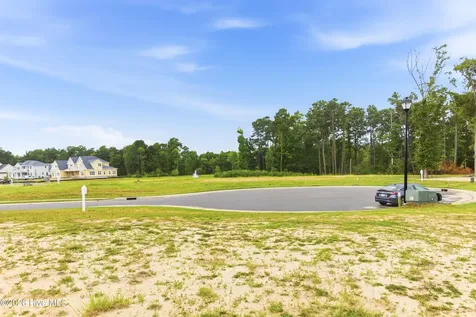 26 W Scarborough Court Hampstead NC 28443