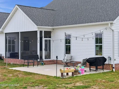 2701 Sis Mills Road Grimesland NC 27837