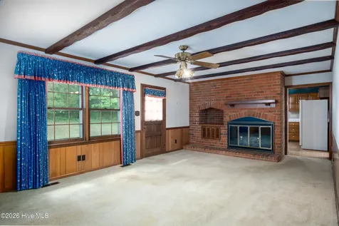 806 Cliftwood Drive Siler City NC 27344