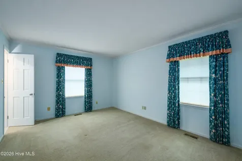 806 Cliftwood Drive Siler City NC 27344