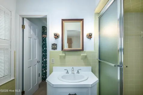 806 Cliftwood Drive Siler City NC 27344