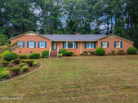 806 Cliftwood Drive Siler City NC 27344
