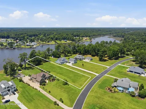 434 Southern Plantation Drive S Oriental NC 28571