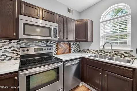 719 Bragg Drive Wilmington NC 28412