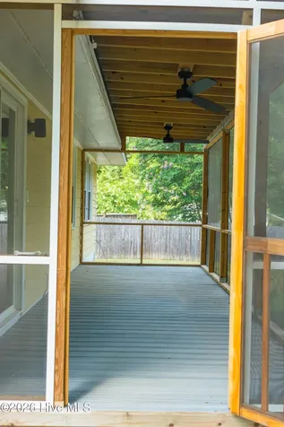 2922 Birdsong Circle Grimesland NC 27837