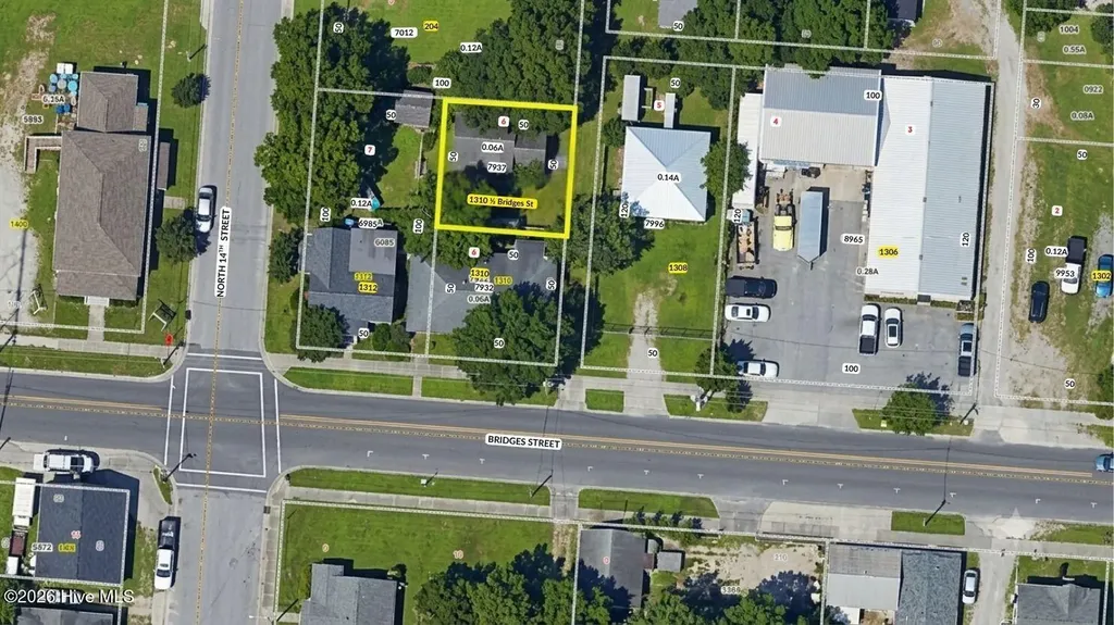1310 1/2 Bridges Street Morehead City NC 28557